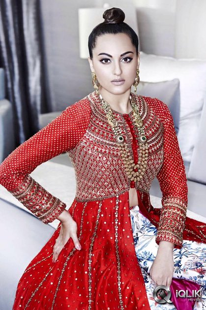 Sonakshi-Sinha